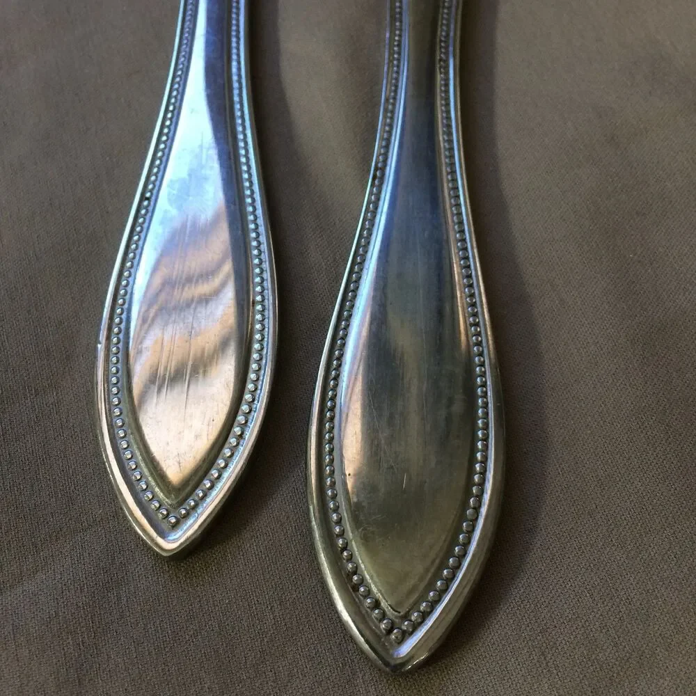 Pfaltzgraff Everyday American Bead 2 Dinner Knives Stainless Steel 9 1/2